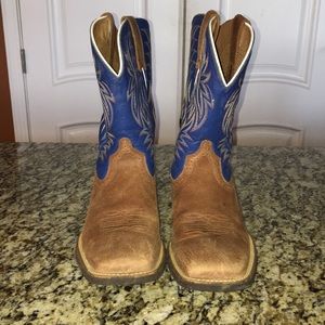Men’s Ariat cowboy boots